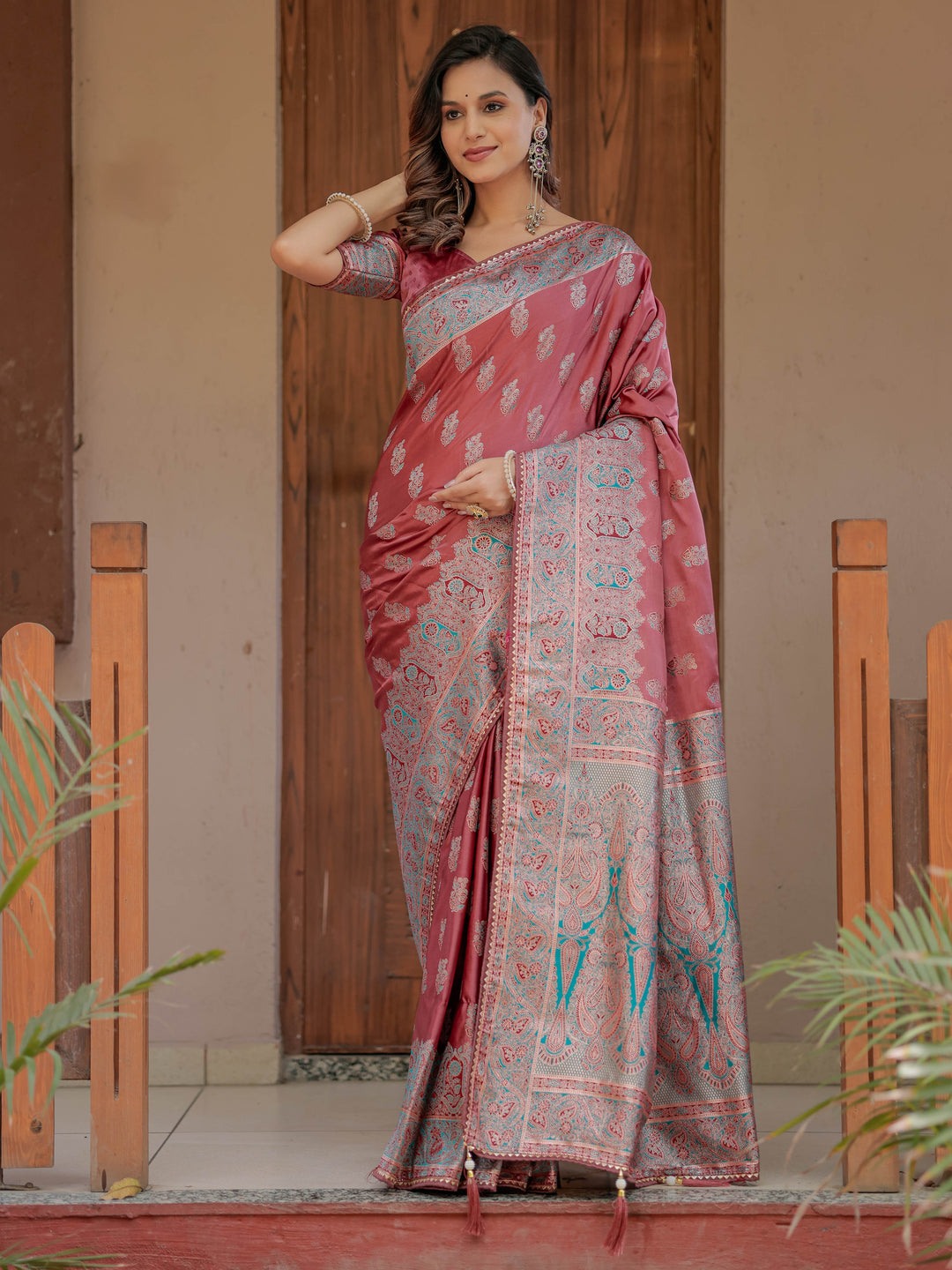 Dusty Rose Pink Banarasi Silk Saree with Intricate Paisley Zari Weaving & Tassel Detailing