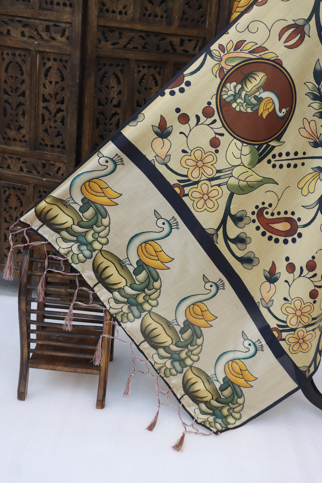 Ivory Beige Malai Silk Dupatta with Peacock Motifs & Floral Folk Art Pallu – Handcrafted Style Ethnic Dupatta