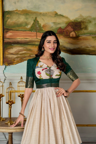 Ivory Pure Chinon Silk Embroidered Kurta Set – A Timeless Ensemble of Grace & Sophistication 🤍✨