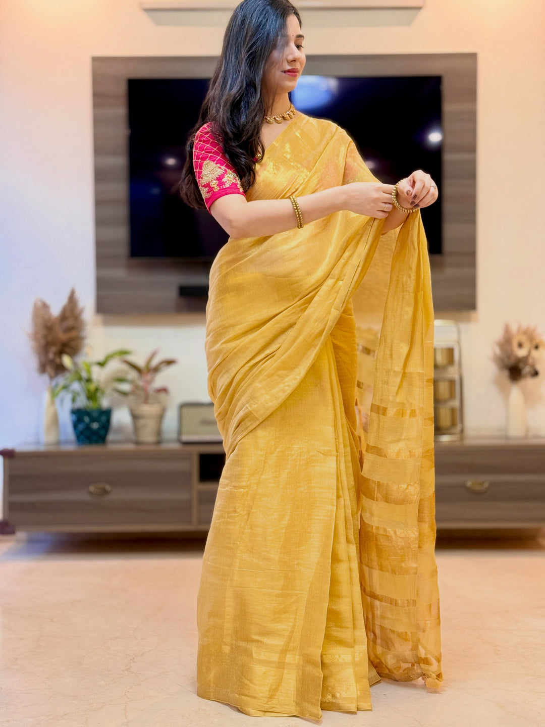Royal Gold Kasavu Saree with Shimmer Zari Weave, Statement Pallu & Tassels on Edges, Comes With Attached Blouse Piece