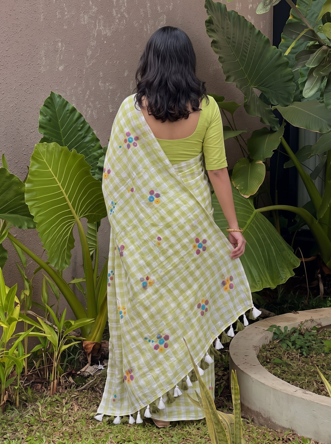 Pista Green & White Checkered Mul Cotton Saree with Multicolour Floral Motifs, Tassels & Blouse Piece