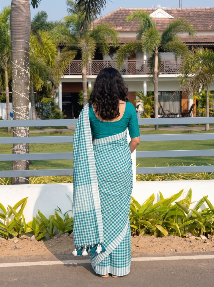 Aqua Green & White Checkered Mul Cotton Saree with Tassels & Blouse Piece
