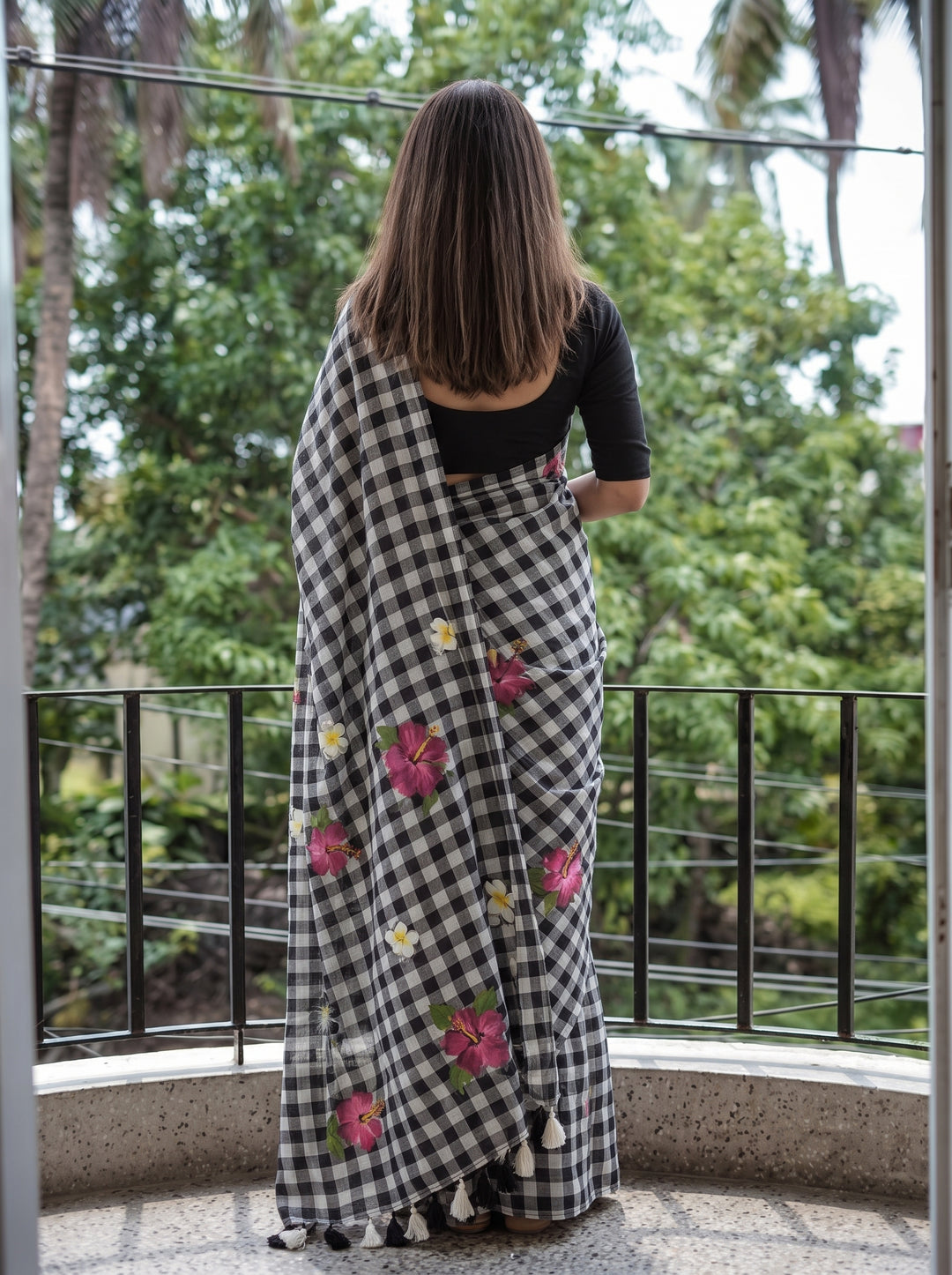 Black & White Checkered Mul Cotton Saree with Floral Motifs, Tassels & Blouse Piece