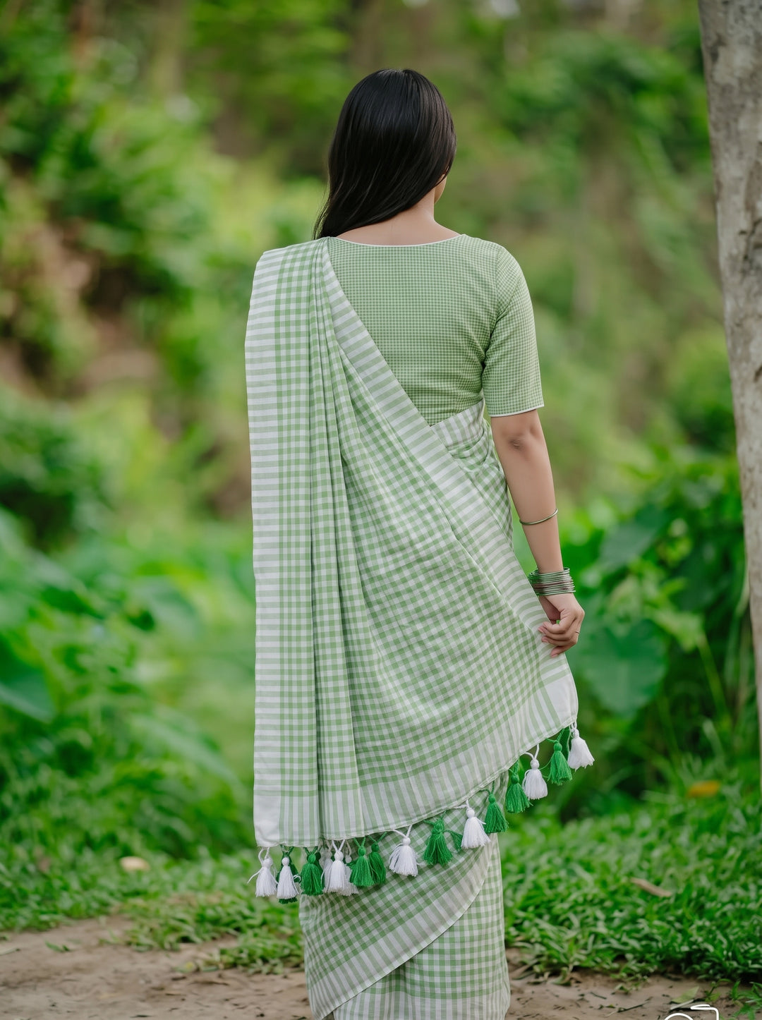 Lime Green & White Checkered Mul Cotton Saree with Tassels & Blouse Piece