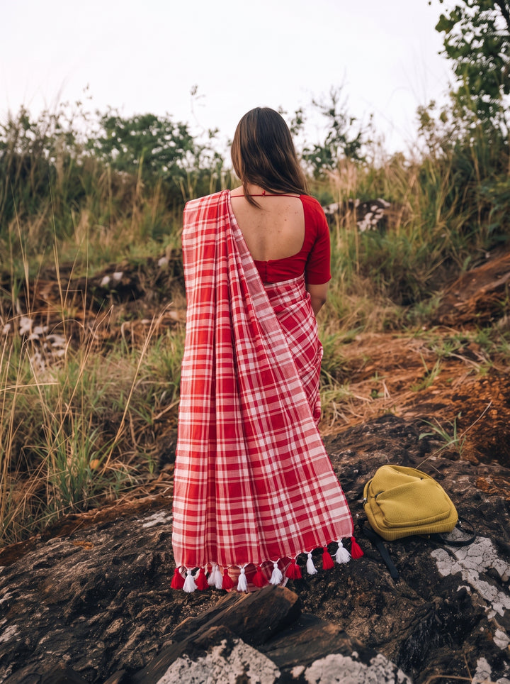 Red & White Madras Checkered Mul Cotton Saree with Tassels & Blouse Piece