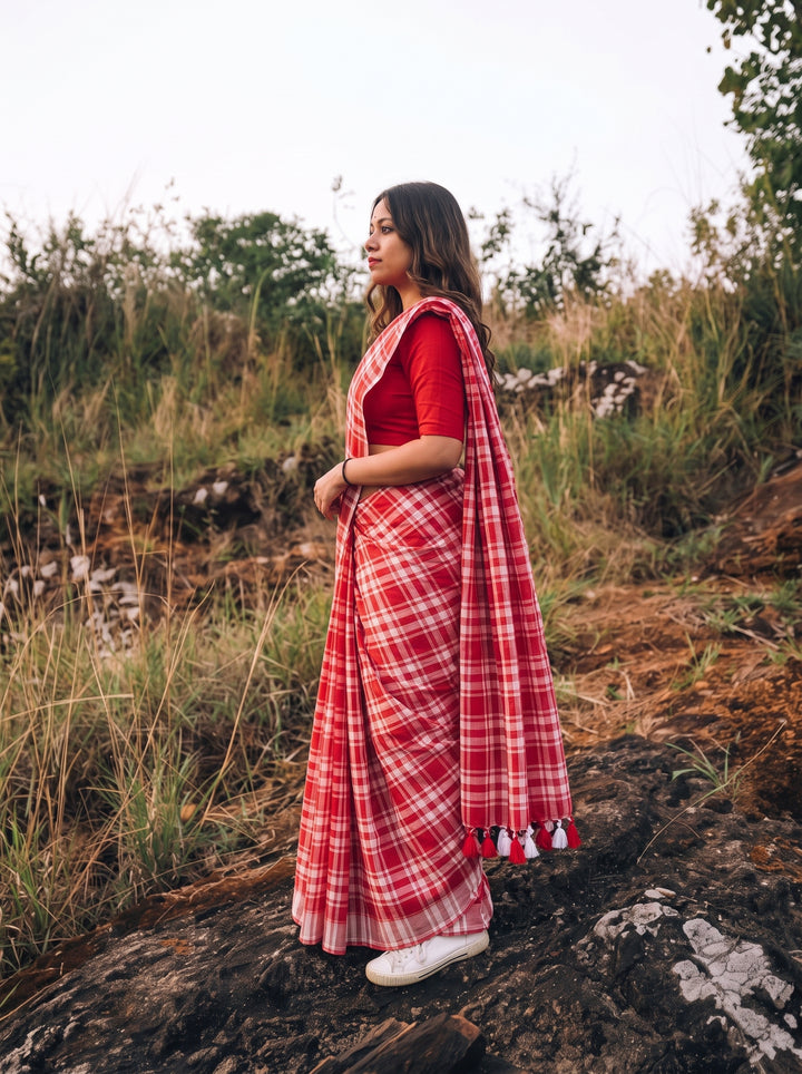 Red & White Madras Checkered Mul Cotton Saree with Tassels & Blouse Piece