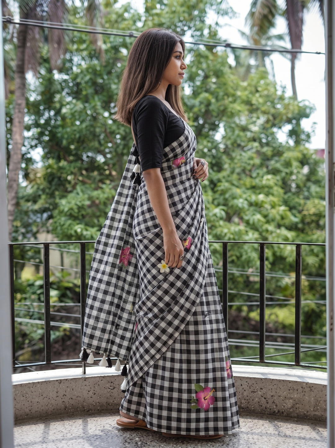 Black & White Checkered Mul Cotton Saree with Floral Motifs, Tassels & Blouse Piece