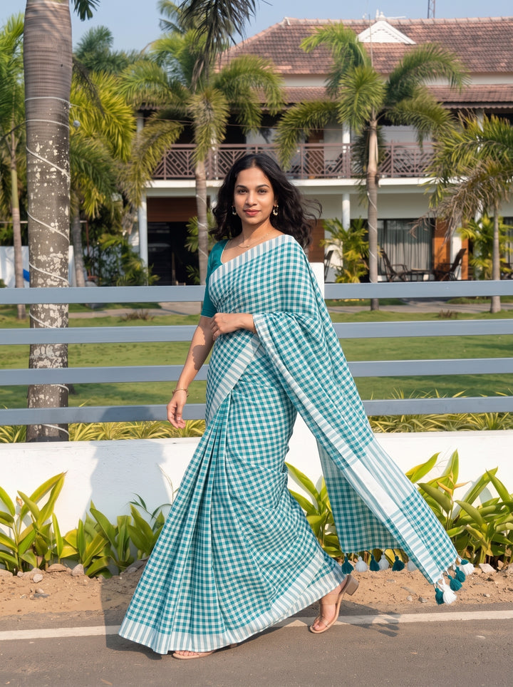 Aqua Green & White Checkered Mul Cotton Saree with Tassels & Blouse Piece