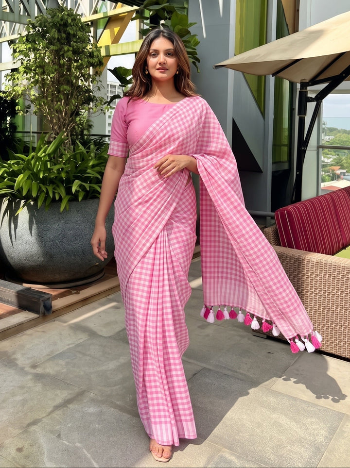 Baby Pink & White Checkered Mul Cotton Saree with Tassels & Blouse Piece