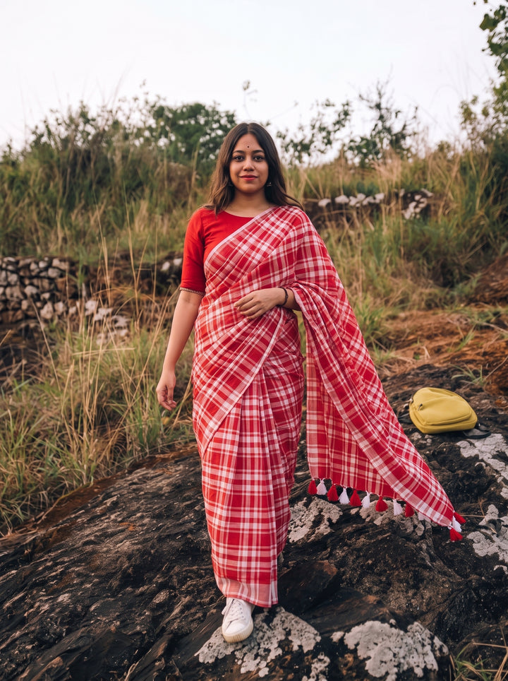 Red & White Madras Checkered Mul Cotton Saree with Tassels & Blouse Piece