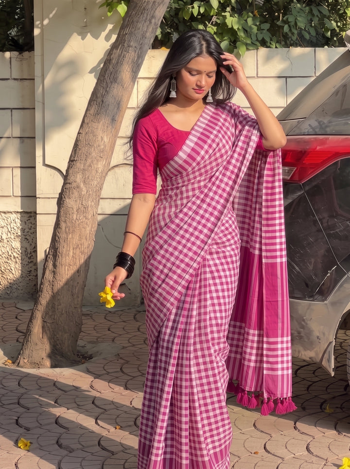Magenta Pink & White Checkered Mul Cotton Saree with Blouse Piece