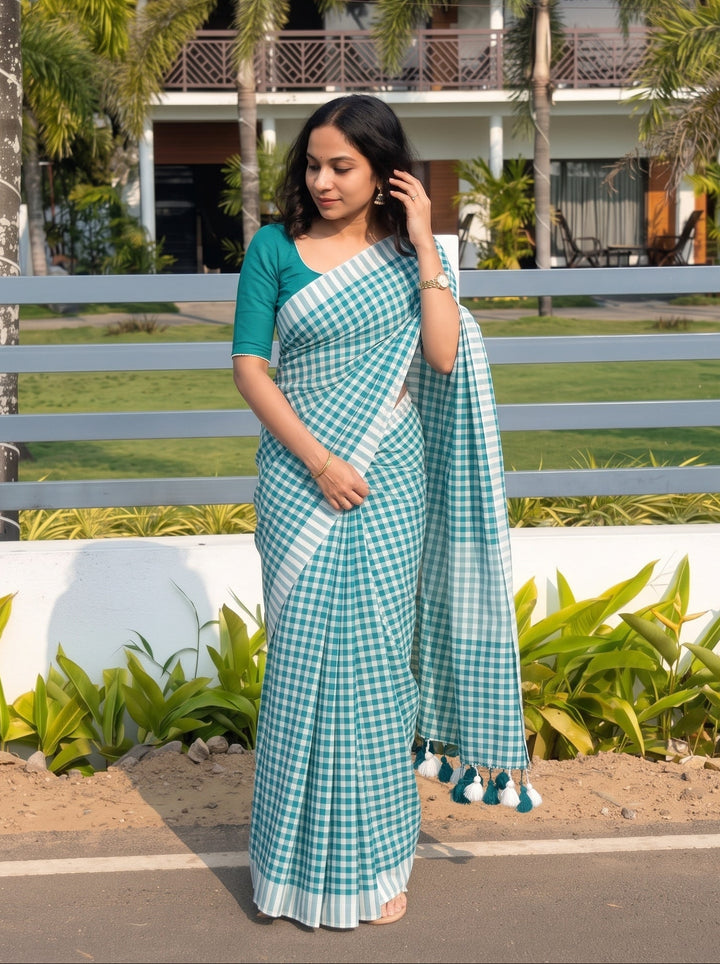 Aqua Green & White Checkered Mul Cotton Saree with Tassels & Blouse Piece