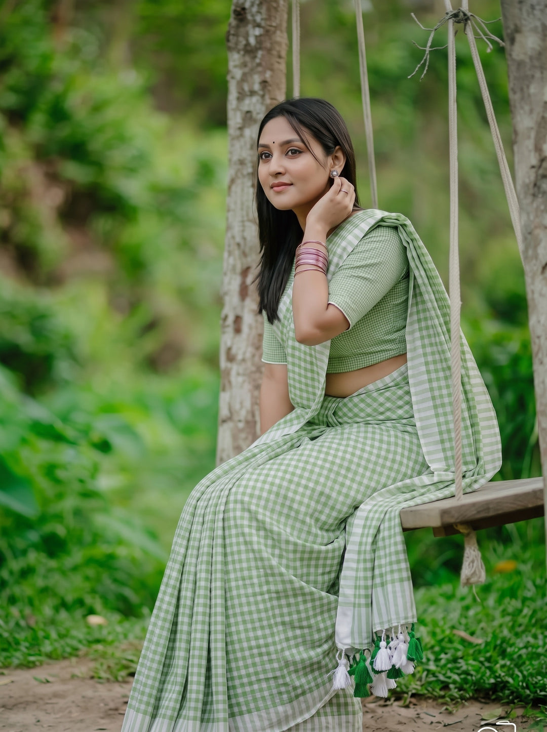 Lime Green & White Checkered Mul Cotton Saree with Tassels & Blouse Piece