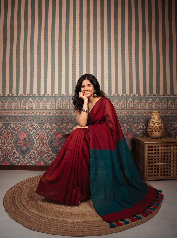 Ruby Red Mul Cotton Saree with Teal Green Contrast Pallu, Tassels & Matching Blouse