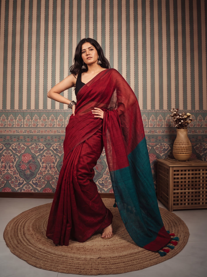 Ruby Red Mul Cotton Saree with Teal Green Contrast Pallu, Tassels & Matching Blouse