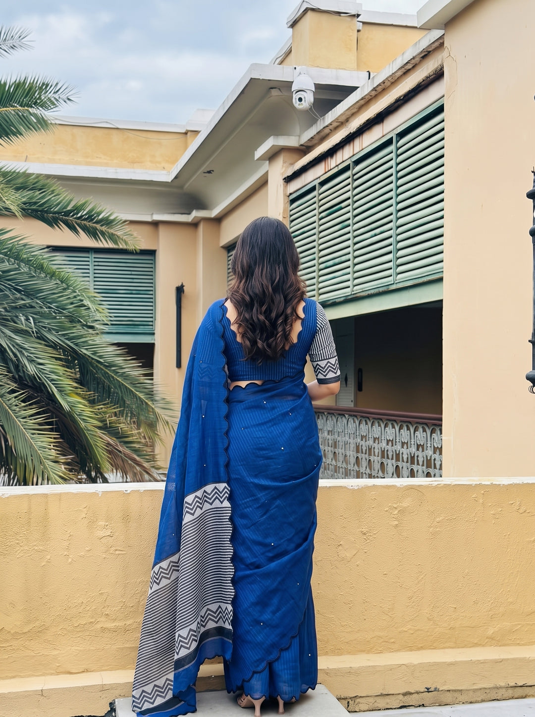Royal Blue Mul Cotton Saree with Aari Foil Mirror Work, Embroidered Arco Border & Contrast Printed Pallu with Blouse Piece