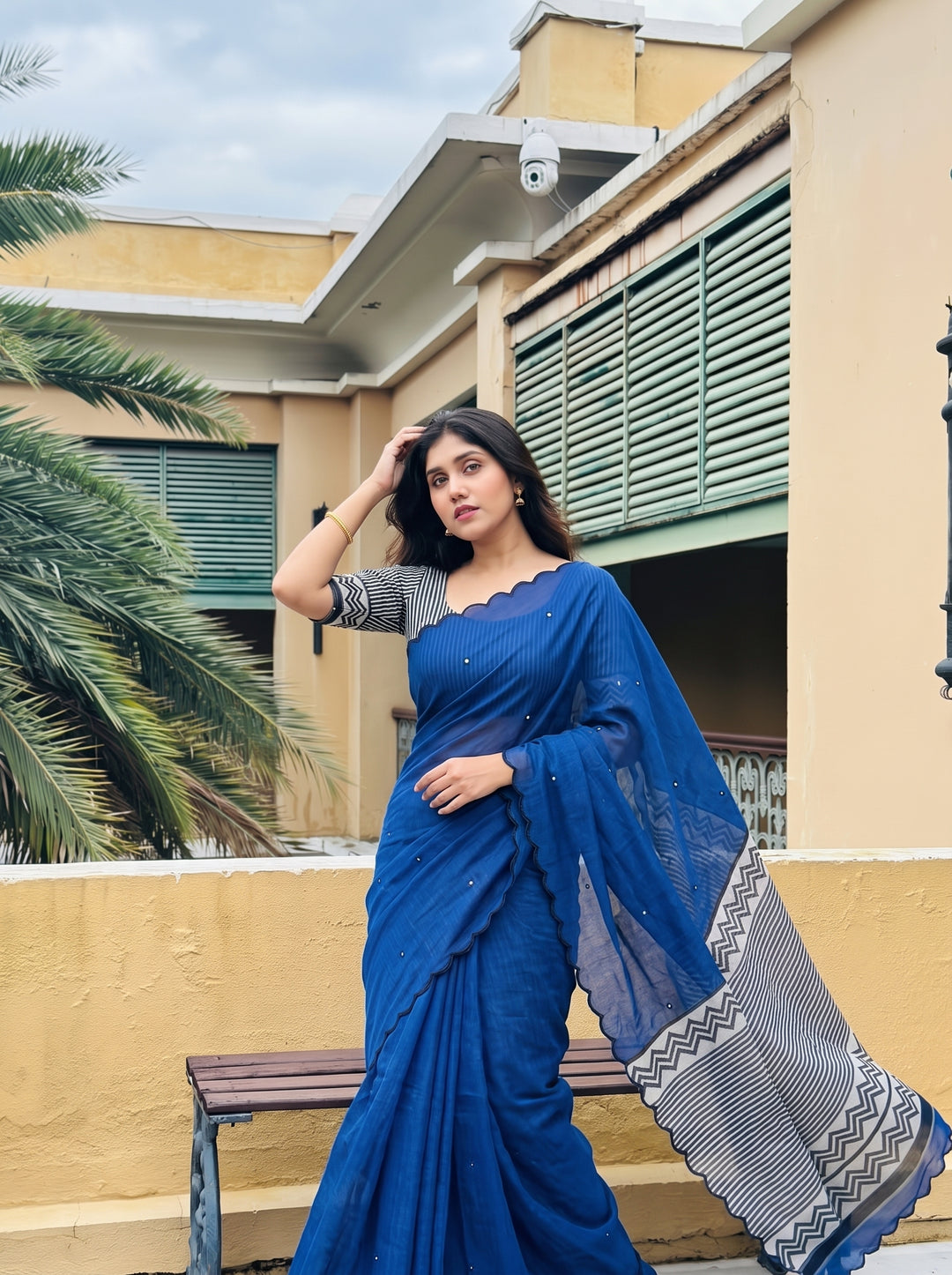 Royal Blue Mul Cotton Saree with Aari Foil Mirror Work, Embroidered Arco Border & Contrast Printed Pallu with Blouse Piece