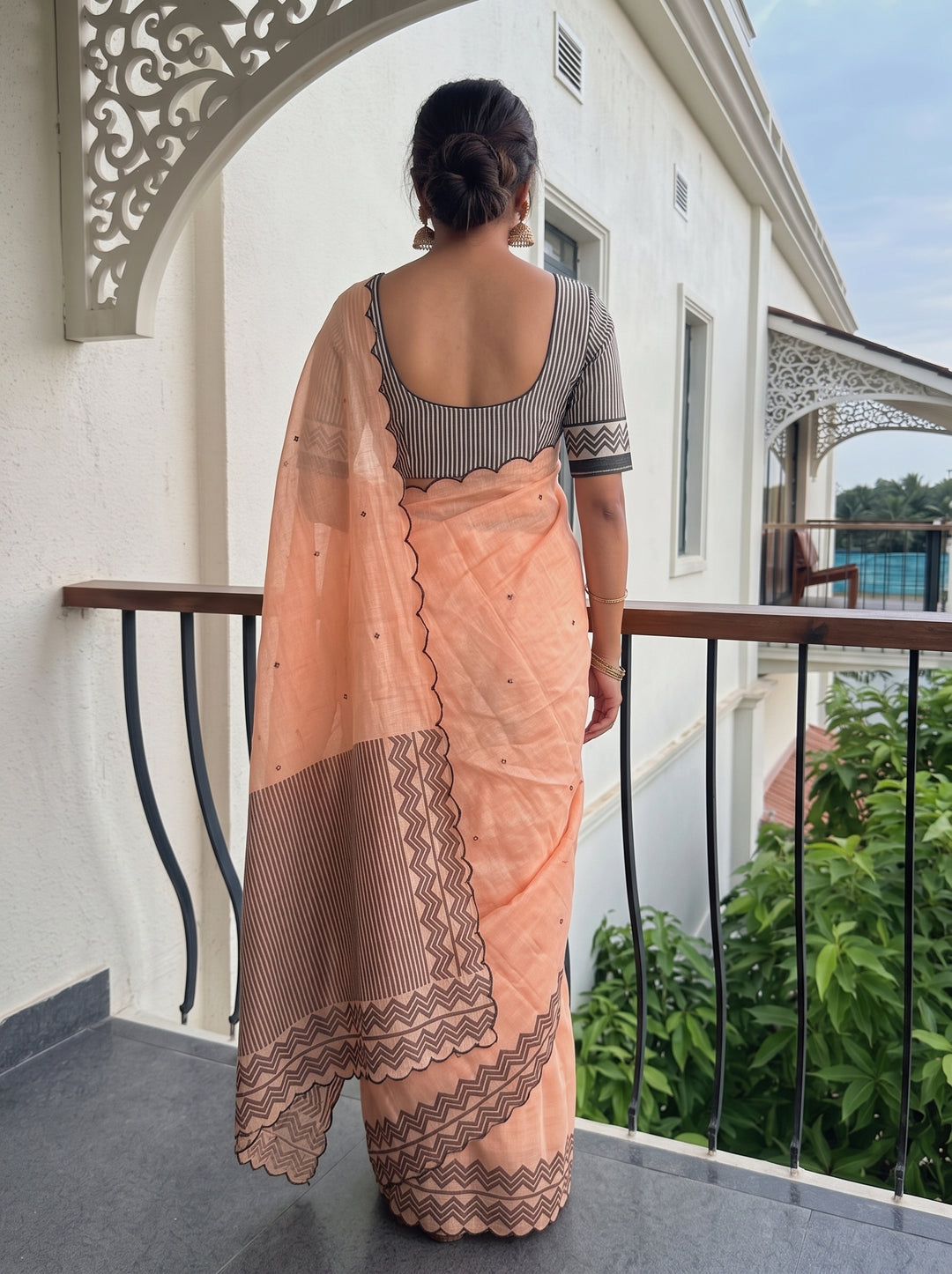 Peach Mul Cotton Saree with Aari Foil Mirror Work, Embroidered Arco Border & Contrast Printed Pallu with Blouse Piece