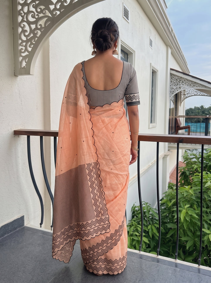Peach Mul Cotton Saree with Aari Foil Mirror Work, Embroidered Arco Border & Contrast Printed Pallu with Blouse Piece
