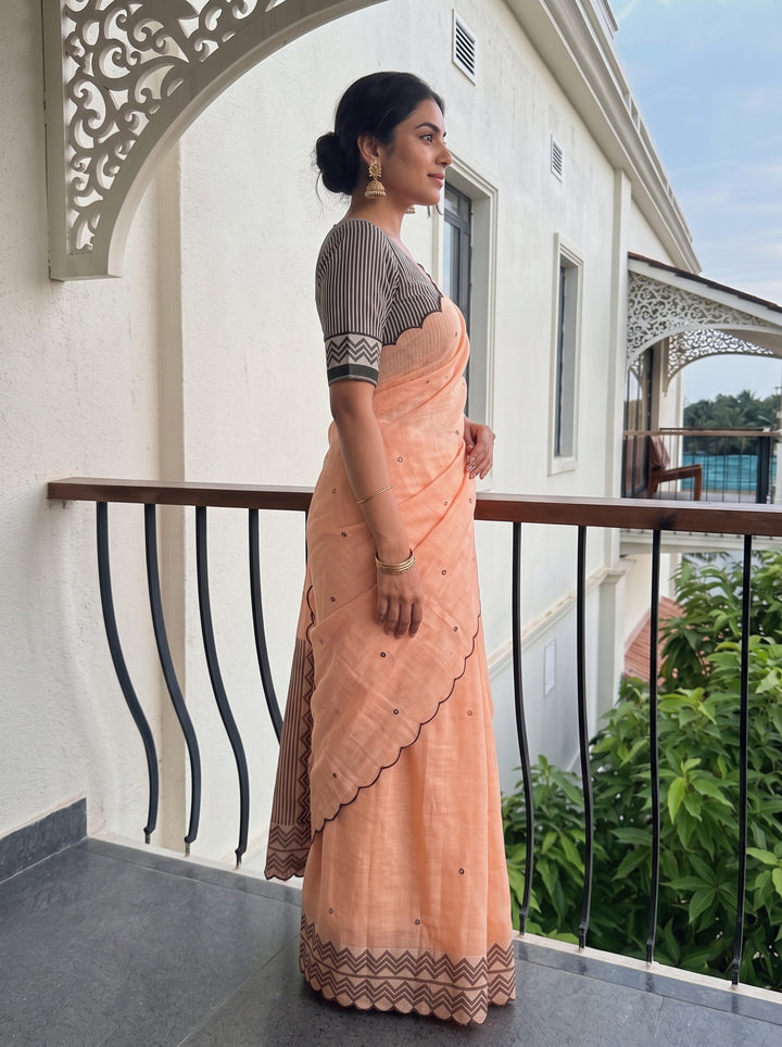 Peach Mul Cotton Saree with Aari Foil Mirror Work, Embroidered Arco Border & Contrast Printed Pallu with Blouse Piece