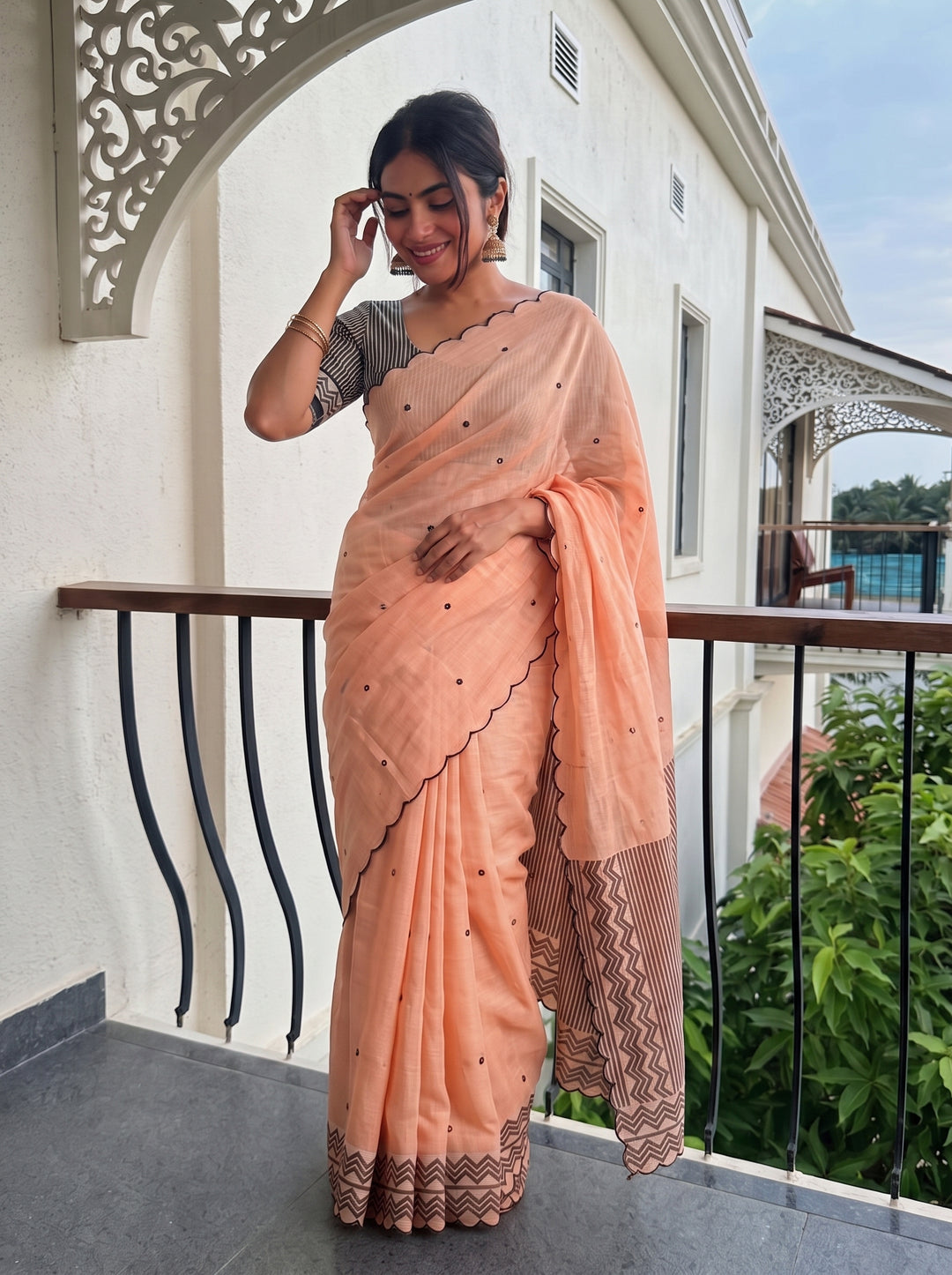 Peach Mul Cotton Saree with Aari Foil Mirror Work, Embroidered Arco Border & Contrast Printed Pallu with Blouse Piece