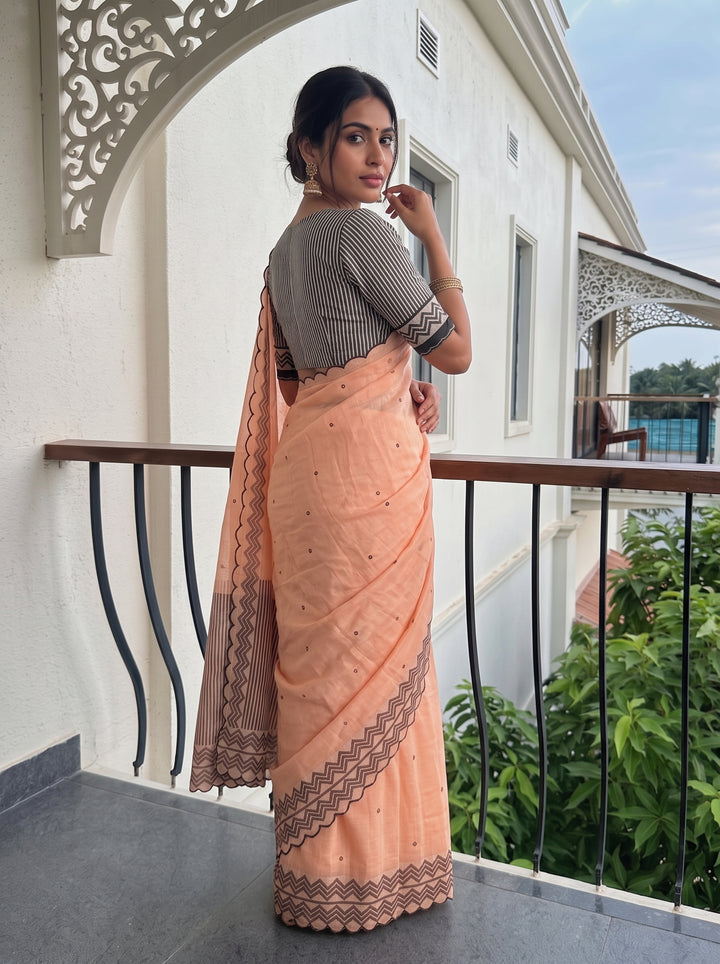Peach Mul Cotton Saree with Aari Foil Mirror Work, Embroidered Arco Border & Contrast Printed Pallu with Blouse Piece