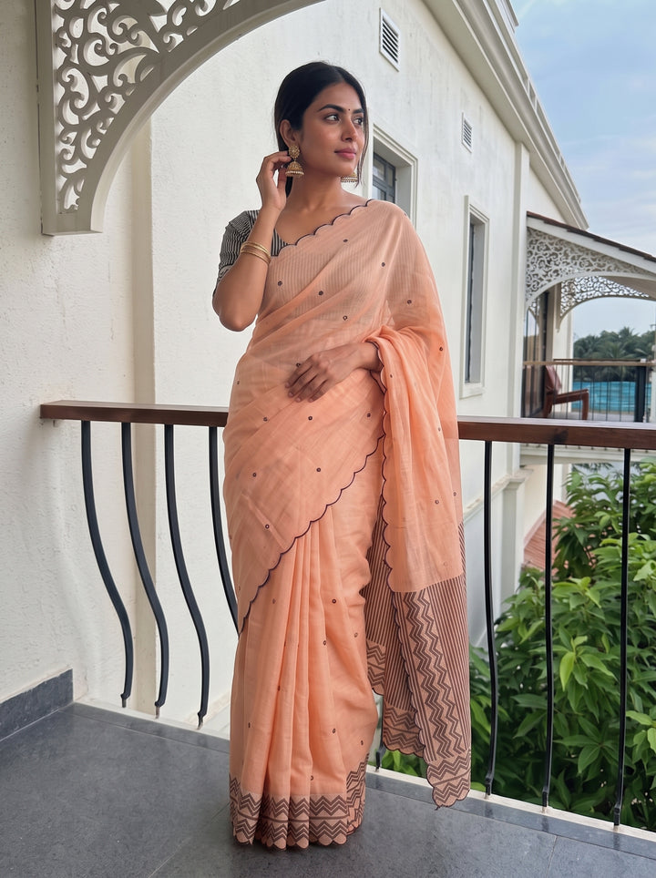 Peach Mul Cotton Saree with Aari Foil Mirror Work, Embroidered Arco Border & Contrast Printed Pallu with Blouse Piece
