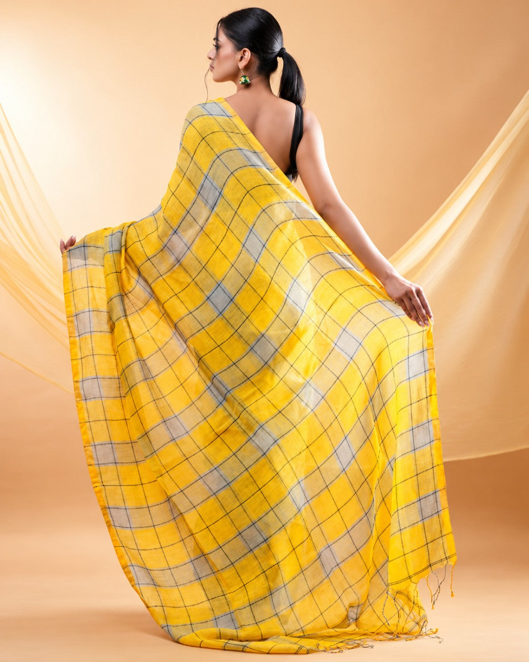 Yellow & Grey Checks Mul Cotton Saree with Tassels & Attached Blouse Piece