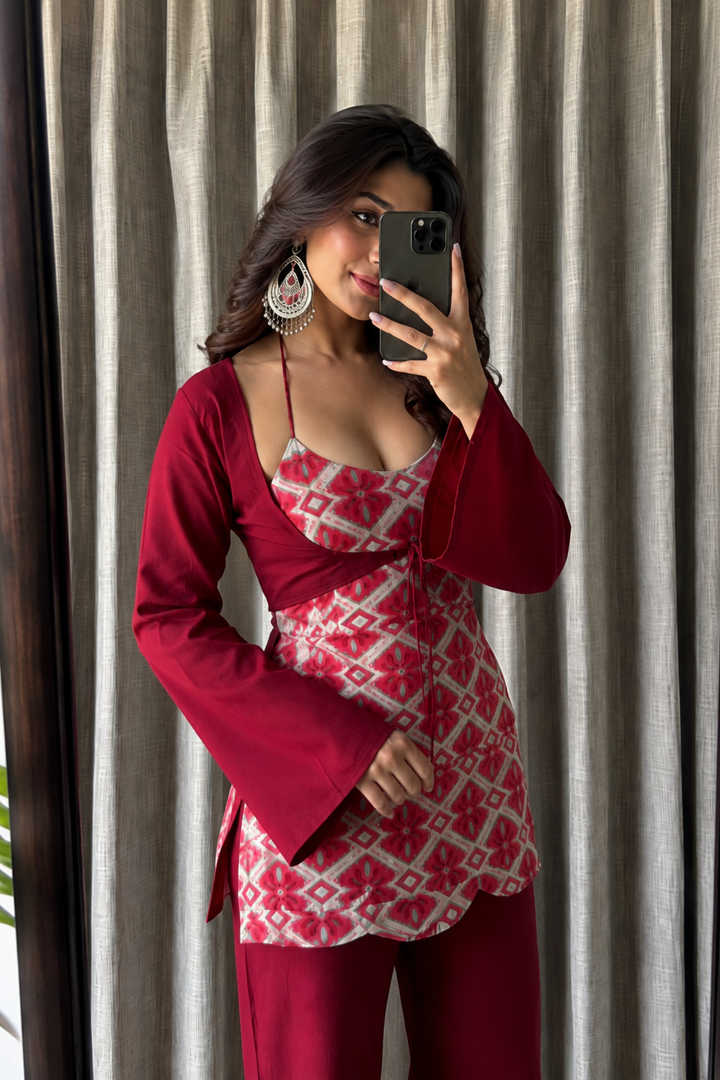 Convertible Printed Kurti Set with Detachable Jacket & Corset-Style Adjustable Back