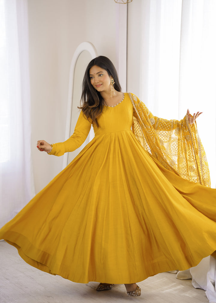 Zarveen Premium Roman Silk Chanderi 16-Kali Anarkali Set with 5.5-Metre Flare, Embroidered Georgette Dupatta & Pants