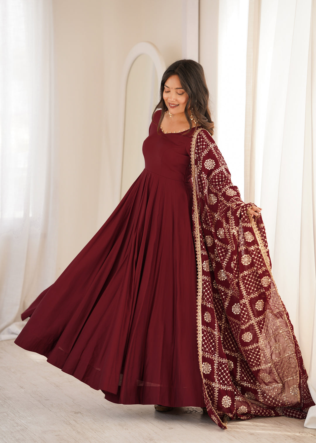 Inaya Premium Roman Silk Chanderi 16-Kali Anarkali Set with 5.5-Metre Flare, Embroidered Georgette Dupatta & Pants – 3 Piece Ready-to-Wear Ensemble
