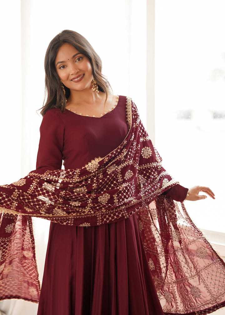 Inaya Premium Roman Silk Chanderi 16-Kali Anarkali Set with 5.5-Metre Flare, Embroidered Georgette Dupatta & Pants – 3 Piece Ready-to-Wear Ensemble