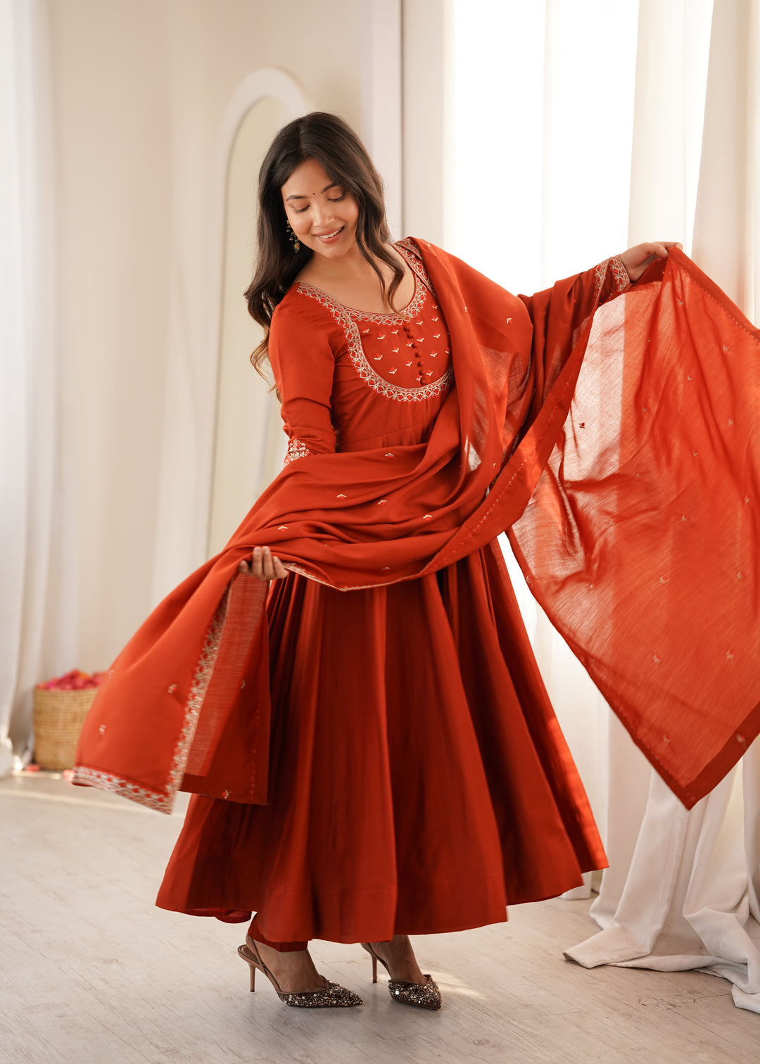 Aaradhya Premium Roman Chanderi Silk 16-Kali Anarkali Set with 4-Metre Flare, Embroidered Dupatta & Pants – 3 Piece Ready-to-Wear Ensemble
