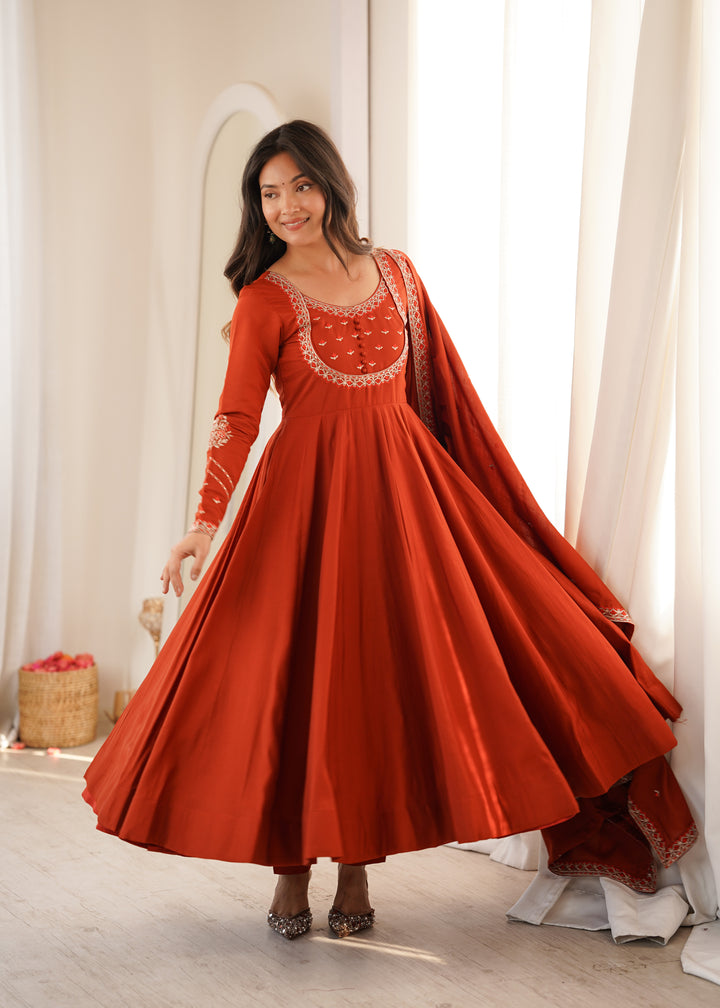 Aaradhya Premium Roman Chanderi Silk 16-Kali Anarkali Set with 4-Metre Flare, Embroidered Dupatta & Pants – 3 Piece Ready-to-Wear Ensemble