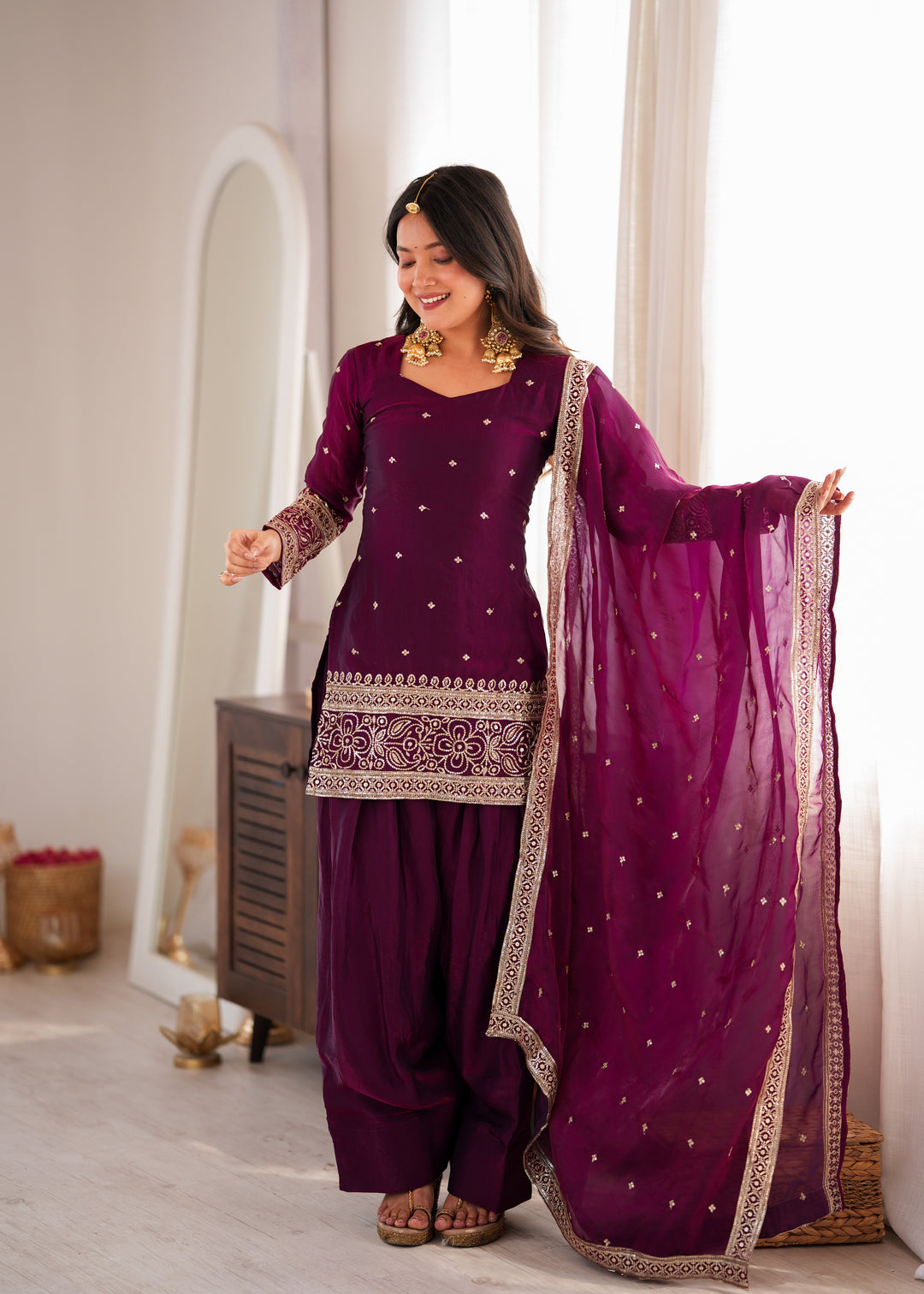 Noor-e-Farshi Heavy Fendy Silk Embroidered Kurta Set with Farshi Shalwar & Glass Roman Silk Dupatta – 3 Piece Festive Ensemble