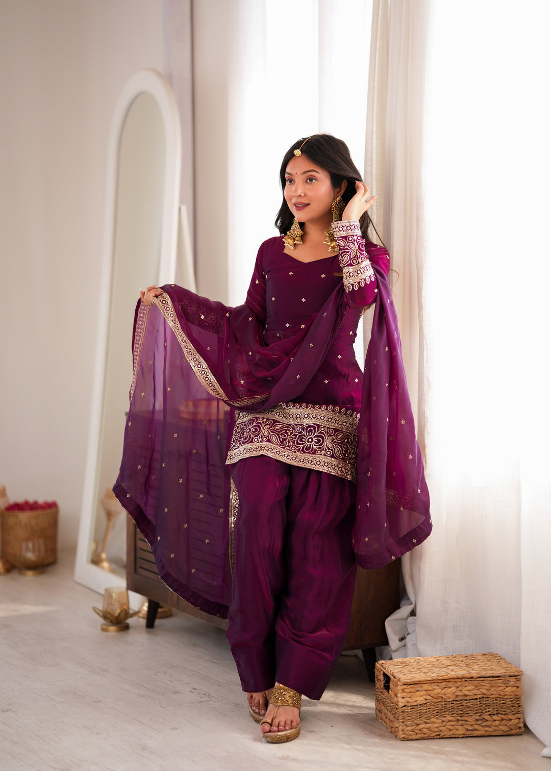 Noor-e-Farshi Heavy Fendy Silk Embroidered Kurta Set with Farshi Shalwar & Glass Roman Silk Dupatta – 3 Piece Festive Ensemble