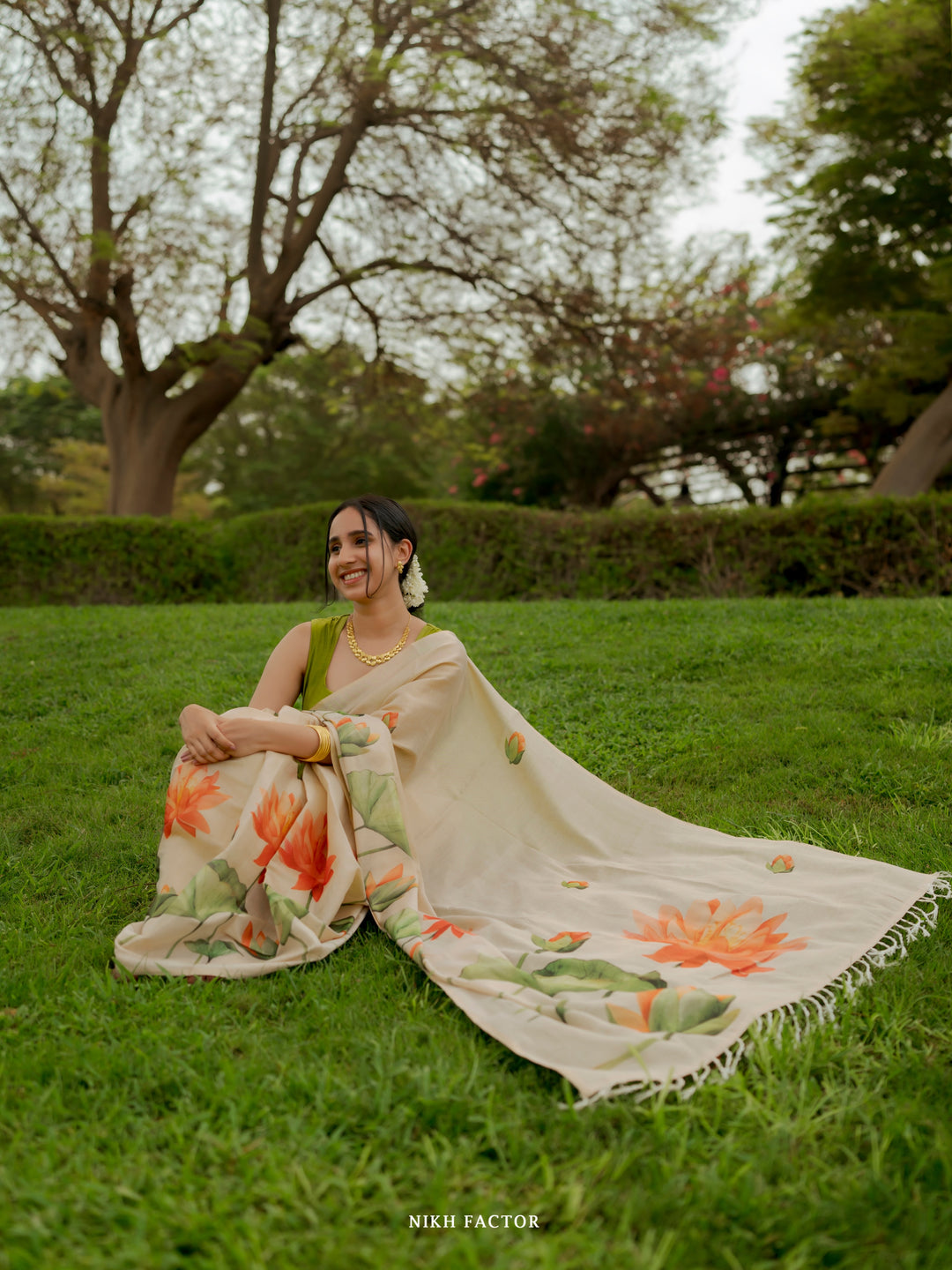 Royal Kasavu Lotus Print Saree with Shimmer Zari Weave, Statement Pallu & Tassels on Edges