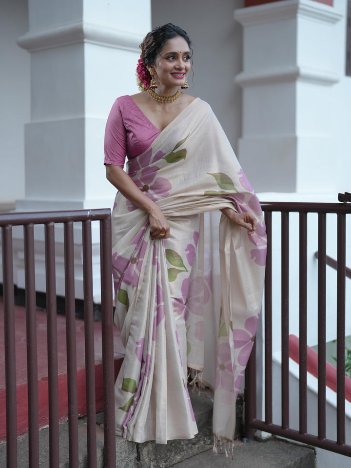 Royal Kasavu Mauve Floral Print Saree with Shimmer Zari Weave, Statement Pallu & Tassels on Edges