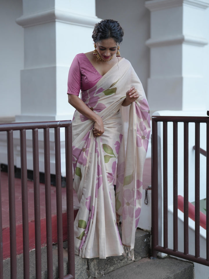 Royal Kasavu Mauve Floral Print Saree with Shimmer Zari Weave, Statement Pallu & Tassels on Edges