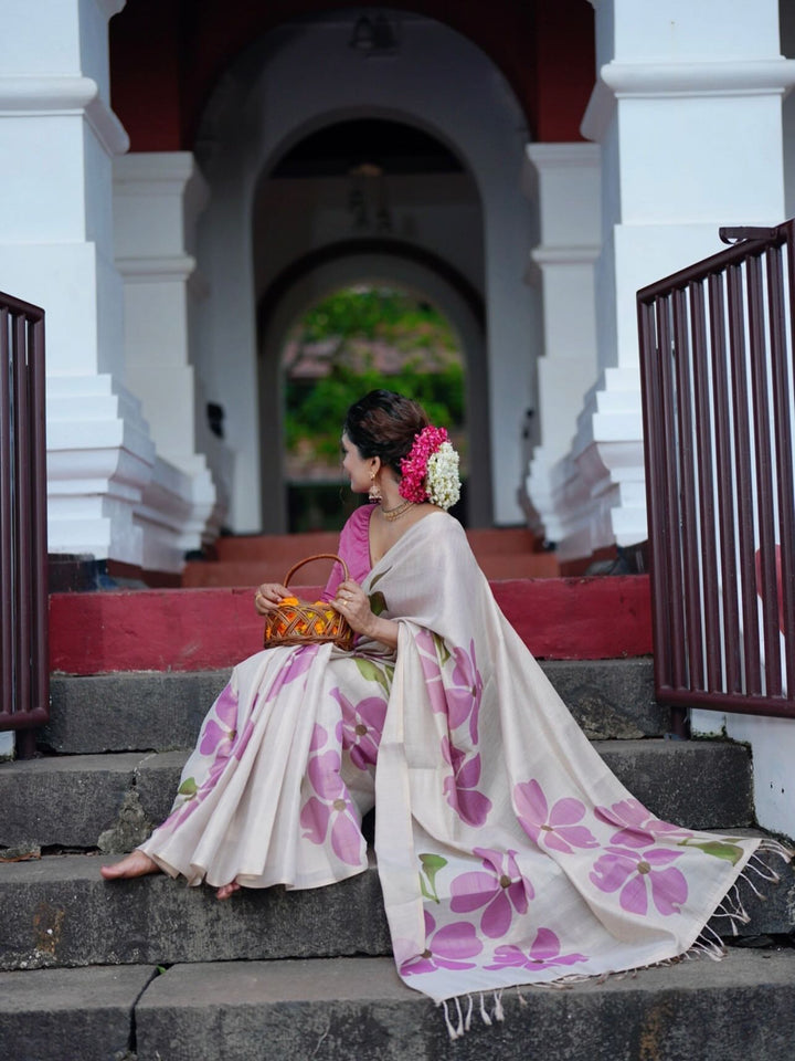 Royal Kasavu Mauve Floral Print Saree with Shimmer Zari Weave, Statement Pallu & Tassels on Edges