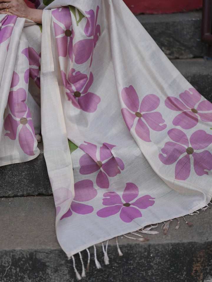 Royal Kasavu Mauve Floral Print Saree with Shimmer Zari Weave, Statement Pallu & Tassels on Edges