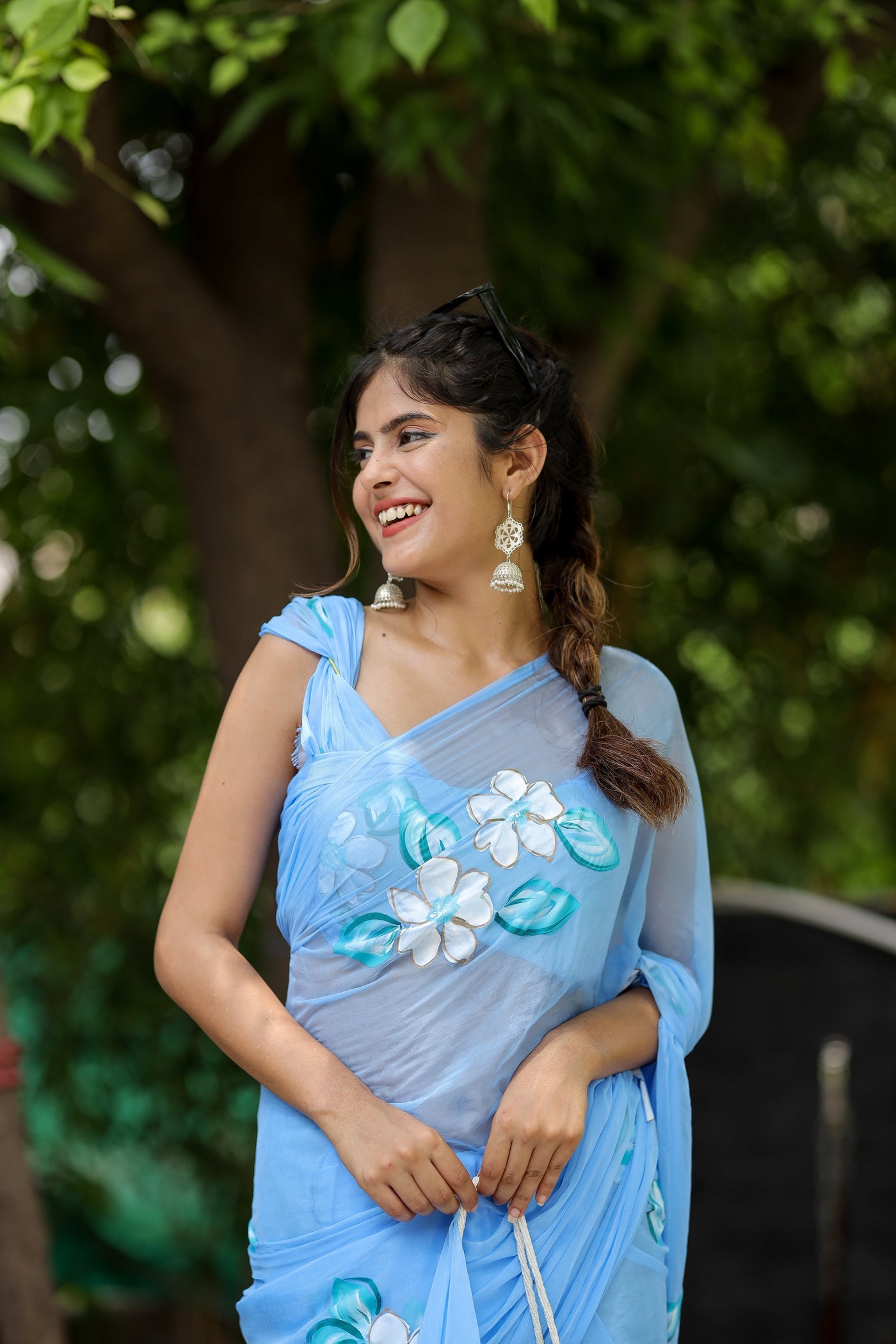 Sky Blue Georgette Saree with Hand-Painted White Floral Motifs – Attached Blouse – 5.5 Meters
