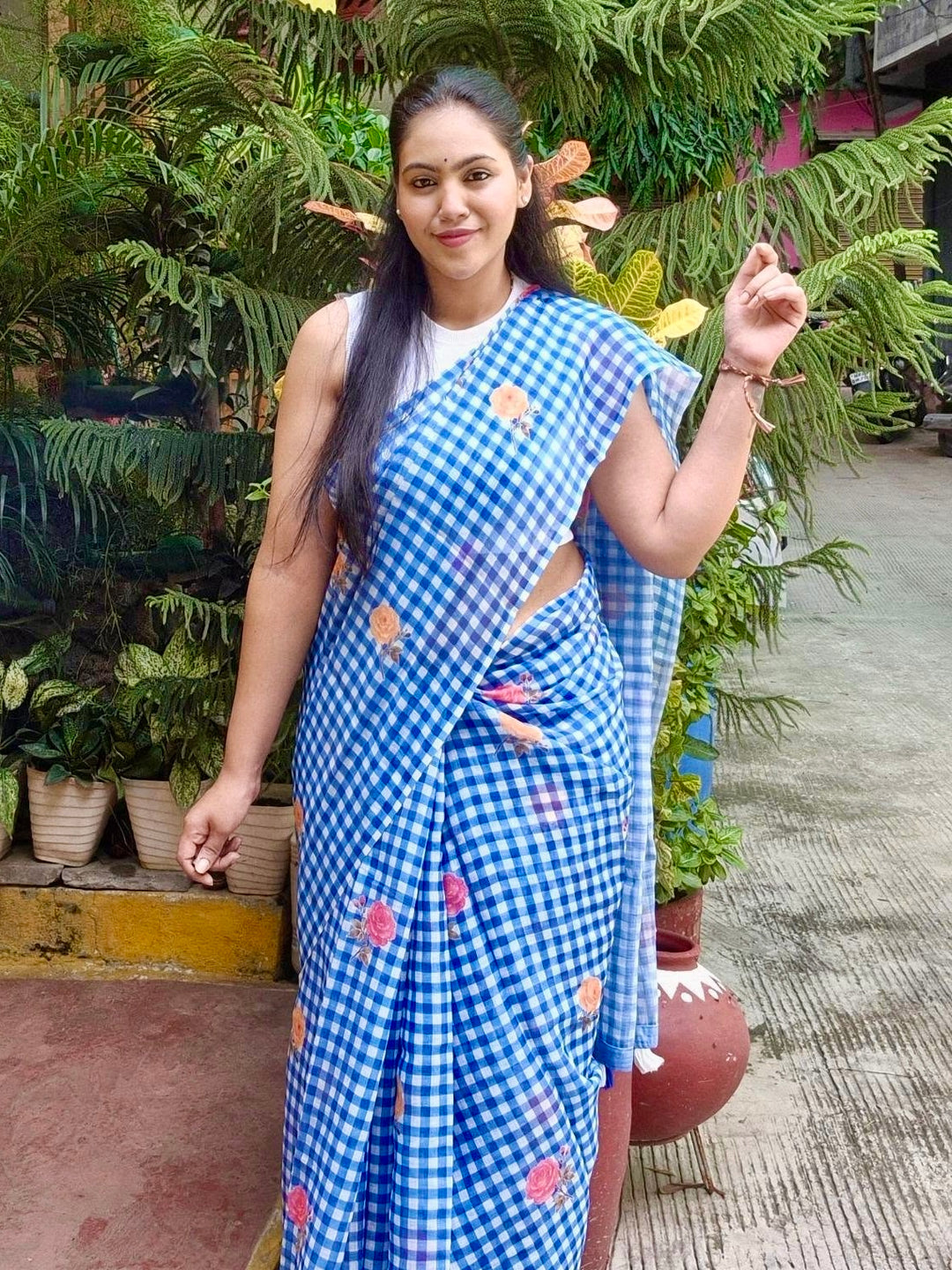 Blue & White Checkered Mul Cotton Saree with Floral Print & Blouse Piece