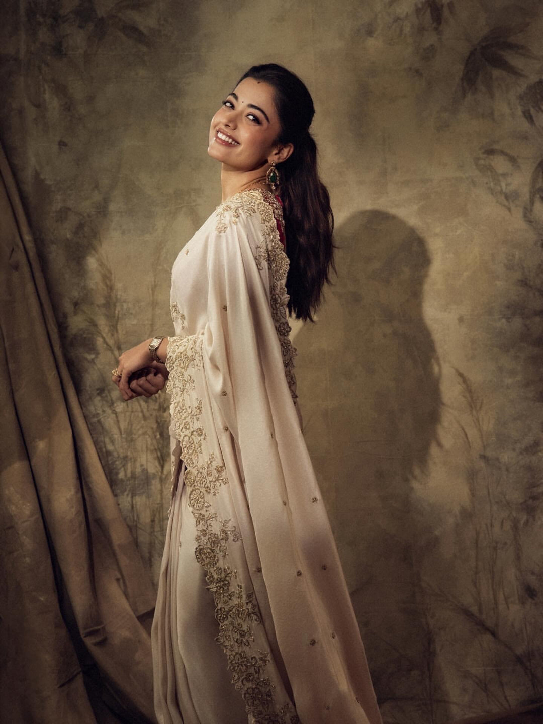 Ivory White Pure Silk Saree with Heavy Zari Embroidery & Designer Contrast Blouse | Luxury Wedding Wear Saree