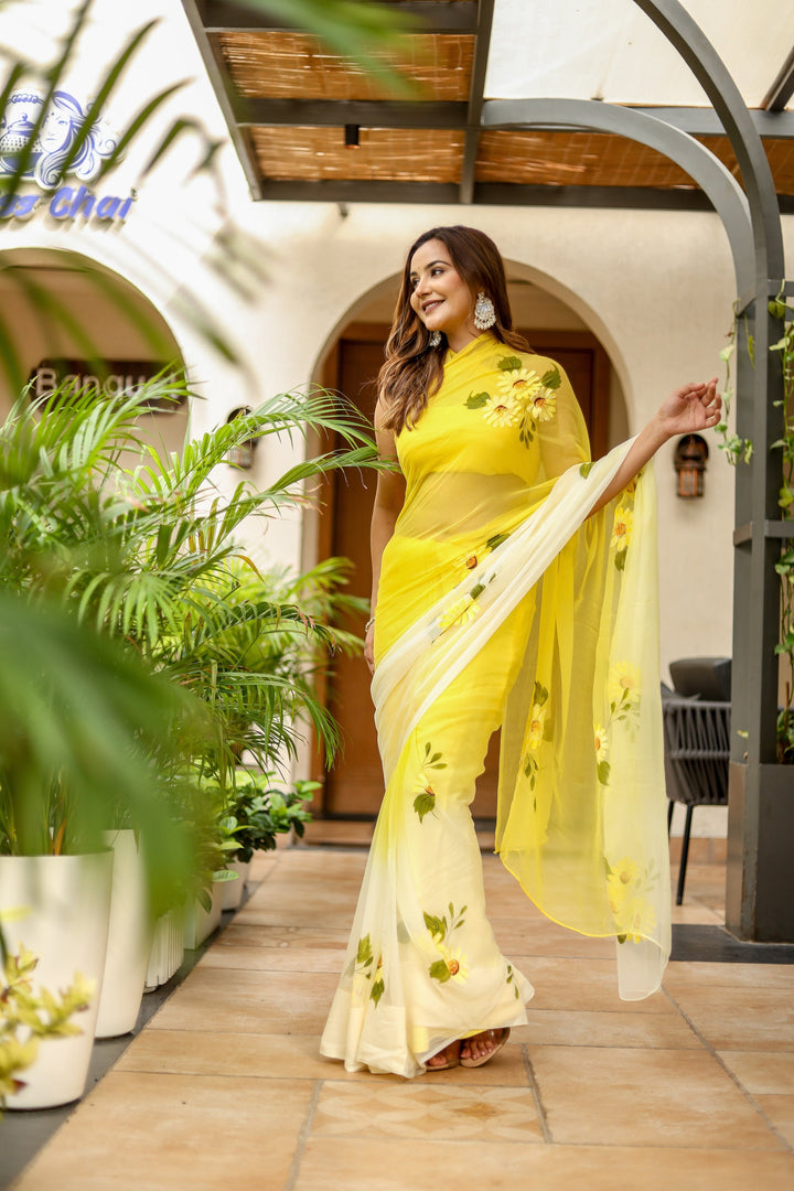 Lemon Yellow Chiffon Saree with Daisy Floral Design & Contrast Pallu | Designer Saree with Blouse Piece