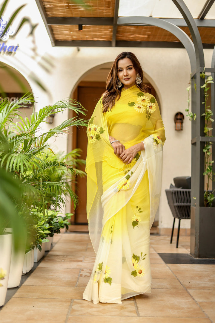 Lemon Yellow Chiffon Saree with Daisy Floral Design & Contrast Pallu | Designer Saree with Blouse Piece