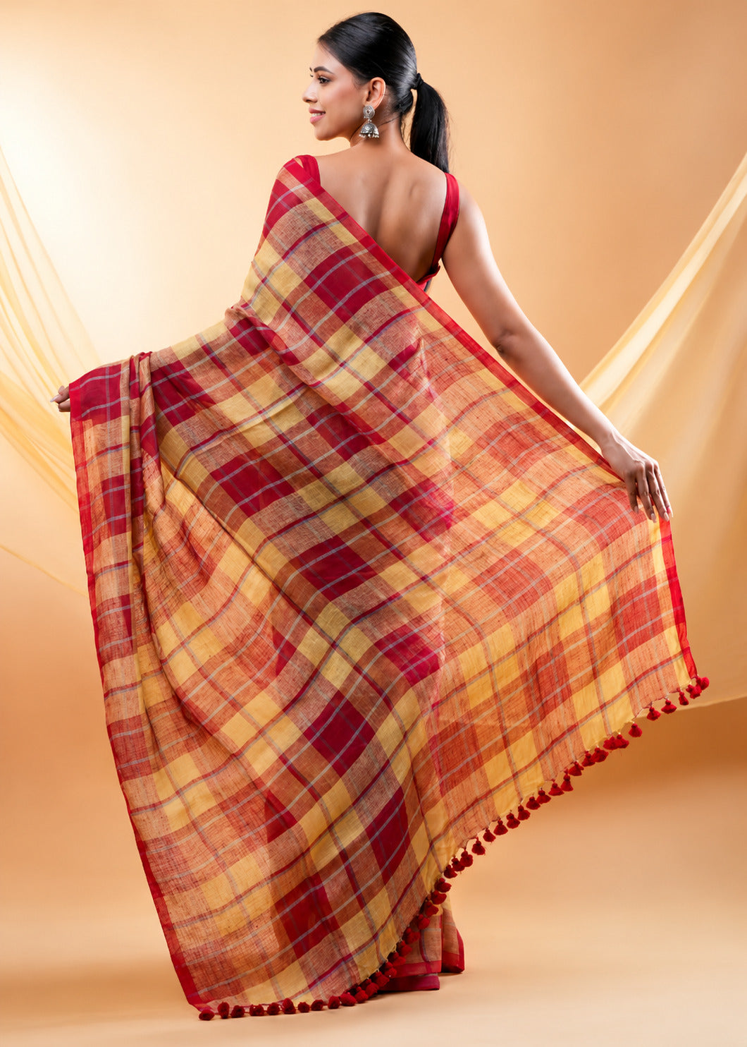 Red & Beige Checks Mul Cotton Saree with Tassels & Attached Blouse Piece