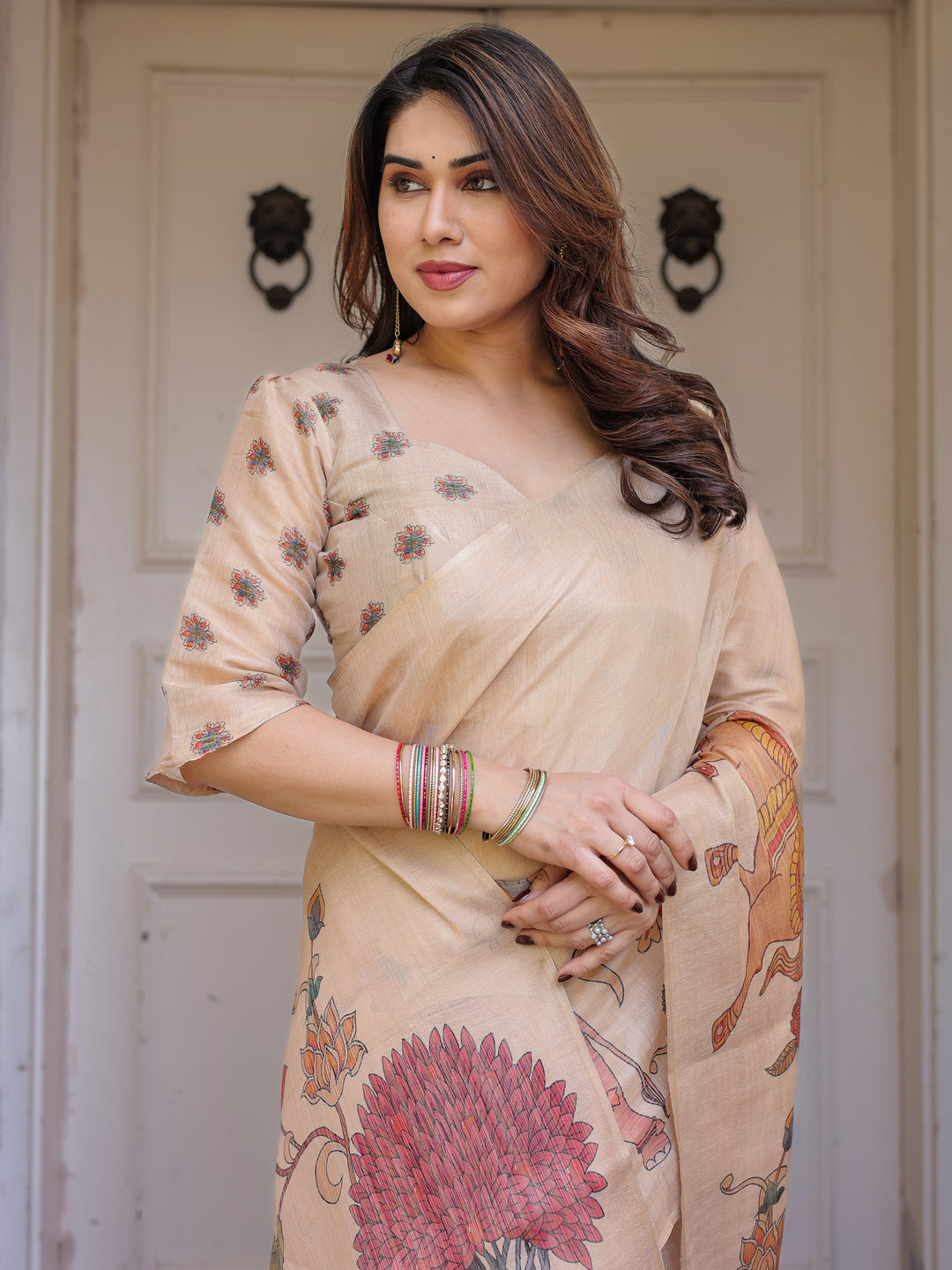 Beige Heritage Art Printed Handloom Cotton-Linen Saree with Elephant & Horse Motif Pallu and Tassels – Traditional Statement Wear