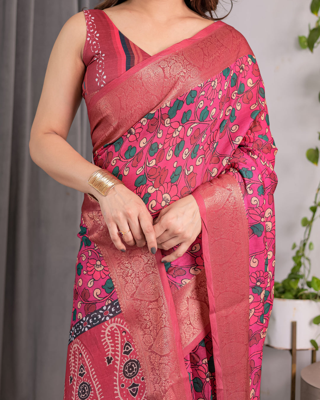 Rani Pink Handloom Linen Saree with Floral Vine Print & Paisley Pallu | Gold Zari Border & Tassel Detailing | Attached Blouse | 5.5m Saree + 0.8m Blouse