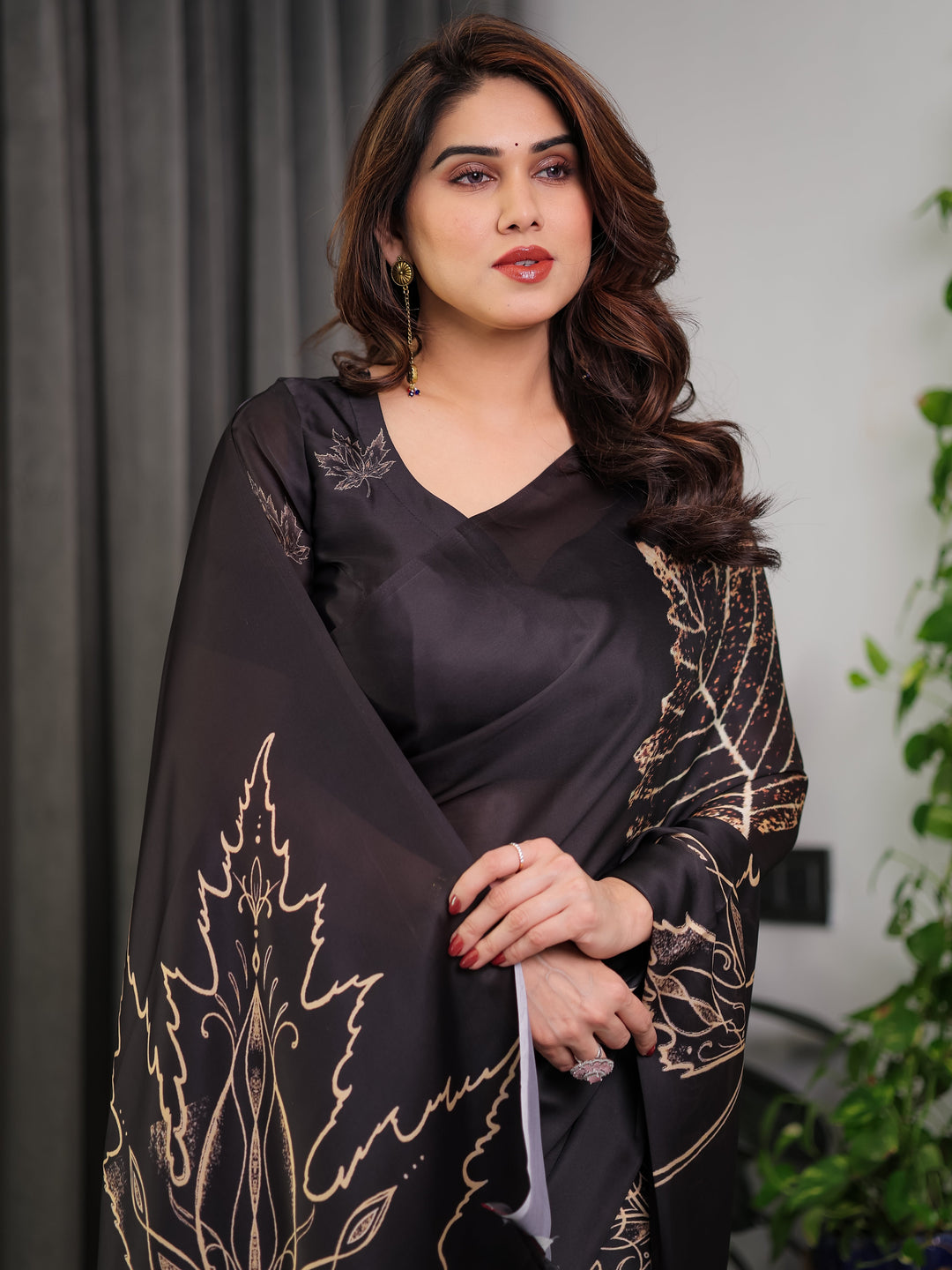Black Satin Georgette Saree with Gold Leaf Outline Print & Designer Attached Blouse – Elegant Minimal Botanical Saree